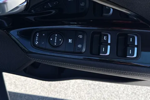 SK21GBO Kia Niro 1.6 GDi 8.9kWh 2 DCT Euro 6 (s/s) 5dr Thumbnail #22