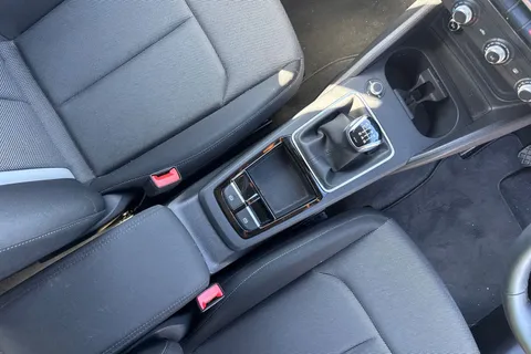 PJ24NJF Audi Q2 Sport 30 TFSI  116 PS 6-speed Thumbnail #24