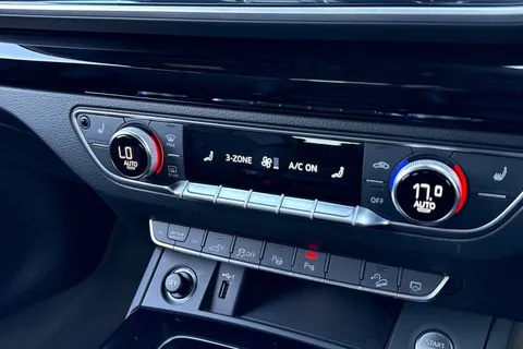 MH73UHU Audi Q5 Black Edition 50 TFSI e quattro 299 PS S tronic Thumbnail #23