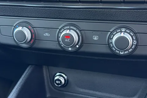 DX26TZC Audi Q2 Sport 30 TFSI  116 PS 6-speed Thumbnail #23