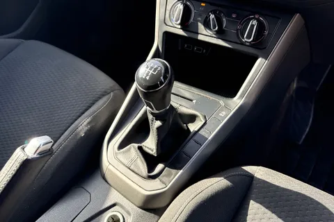 23 of 44 for Volkswagen Polo MK6 Hatchback 5Dr 1.0 65PS SE | Car-Net | App-Connect