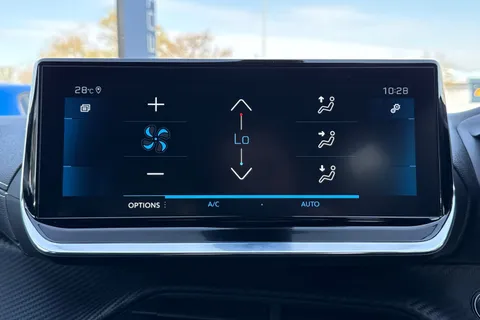 MF21KDN PEUGEOT 2008 1.2 PureTech GT Premium EAT Euro 6 (s/s) 5dr Thumbnail #22