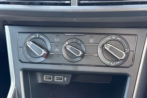 MD21AGZ Volkswagen Polo 1.0 TSI 95 Match 5dr Thumbnail #23