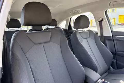 PN72LHA Audi Q3 Sport 35 TDI  150 PS S tronic Thumbnail #25