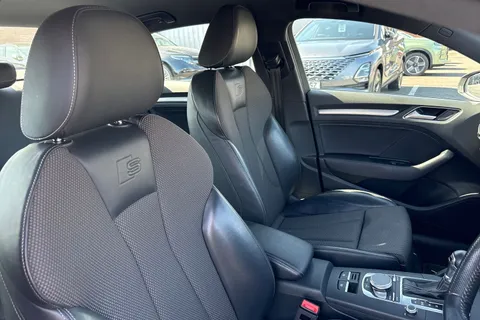 24 of 58 for Audi A3 1.5 TFSI CoD S line S Tronic Euro 6 (s/s) 4dr