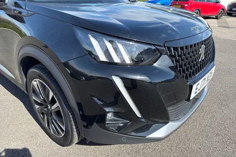 EJ71XZA PEUGEOT 2008 1.2 PureTech GT Premium EAT Euro 6 (s/s) 5dr Thumbnail #25