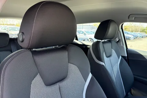 DX26TZC Audi Q2 Sport 30 TFSI  116 PS 6-speed Thumbnail #25