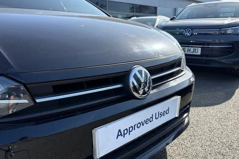 25 of 44 for Volkswagen Polo MK6 Hatchback 5Dr 1.0 65PS SE | Car-Net | App-Connect