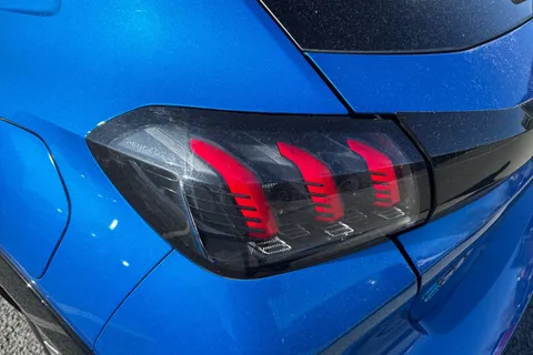 25 of 53 for PEUGEOT e-208 50kWh Allure Premium Auto 5dr