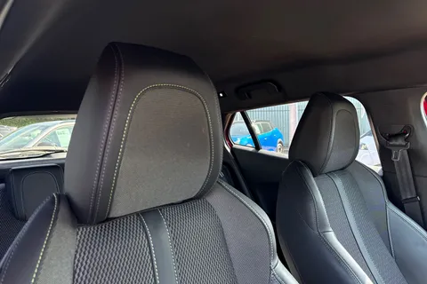 LB24SVW PEUGEOT e-2008 50kWh GT Auto 5dr (7kW Charger) Thumbnail #24