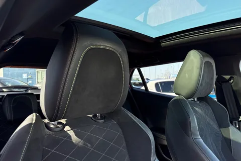 MF21KDN PEUGEOT 2008 1.2 PureTech GT Premium EAT Euro 6 (s/s) 5dr Thumbnail #24