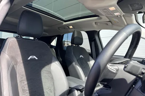 EO25RNA Ford Kuga 2.5 Duratec 14.4kWh Active CVT Euro 6 (s/s) 5dr Thumbnail #25