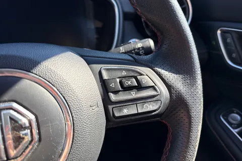 MC72VOD MG Mg Hs 1.5 T-GDI Excite DCT Euro 6 (s/s) 5dr Thumbnail #28