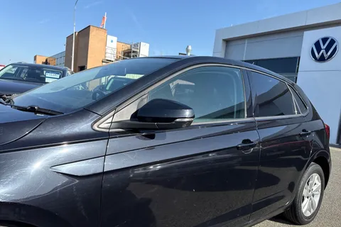 26 of 44 for Volkswagen Polo MK6 Hatchback 5Dr 1.0 65PS SE | Car-Net | App-Connect