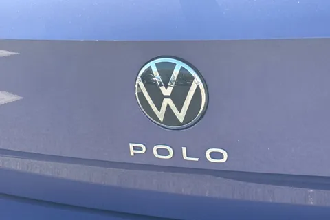 ML22NLU Volkswagen Polo 1.0 TSI Life 5dr **MOBILE PHONE PREP, PARKING SENSORS** Thumbnail #25