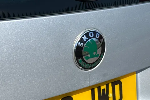 27 of 41 for Škoda Yeti 2.0 TDI SE Plus Euro 5 5dr