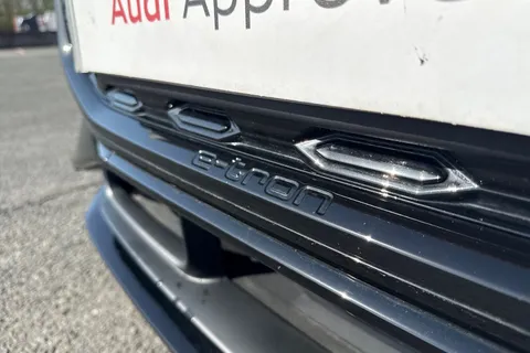 KN25YLB Audi Q6 E-Tron Q6 SUV Edition 1 e-tron quattro 285,00 kW Thumbnail #28