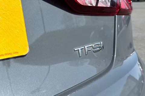 27 of 58 for Audi A3 1.5 TFSI CoD S line S Tronic Euro 6 (s/s) 4dr