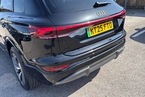 8 of 57 for Audi Q6 E-Tron Q6 SUV S line e-tron 185,00 kW