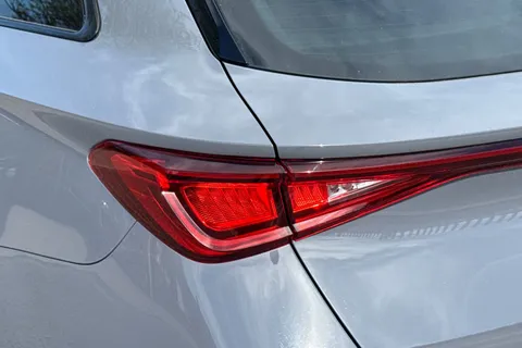 PY24EXB CUPRA Leon 1.4 eHybrid 12.8kWh VZ2 Design Edition DSG Euro 6 (s/s) 5dr Thumbnail #28