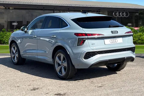 Audi Q3 1.5 TFSI S line Sportback S Tronic Euro 6 (s/s) 5dr Thumbnail #3