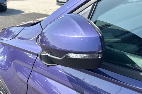 ML22NLU Volkswagen Polo 1.0 TSI Life 5dr **MOBILE PHONE PREP, PARKING SENSORS** Thumbnail #26