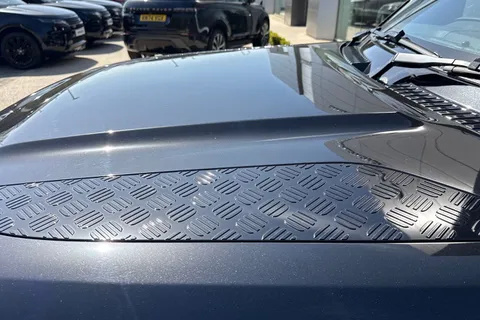 29 of 51 for Land Rover Defender 90 3.0 D250 MHEV X-Dynamic SE SUV 3dr Diesel Auto 4WD Euro 6 (s/s) (250 ps)