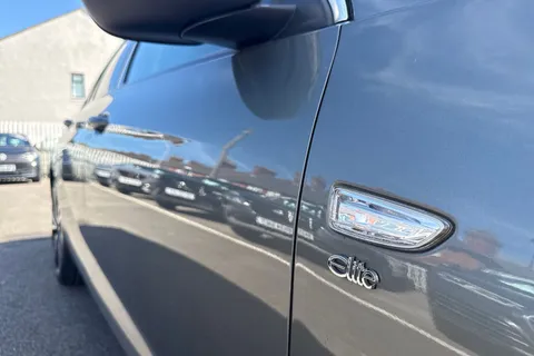 DY68ZRX Vauxhall Insignia 1.6i Turbo Elite Nav Grand Sport Euro 6 (s/s) 5dr Thumbnail #30