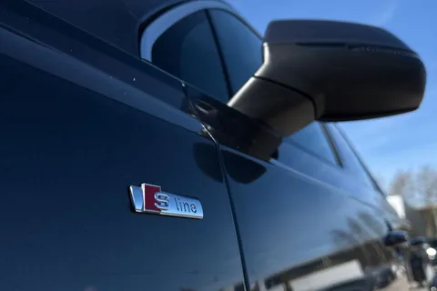 LP23NPE Audi Q7 MY23.5 S line 45 TDI quattro 231 PS tiptronic Thumbnail #29