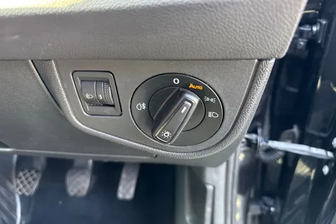 29 of 44 for Volkswagen Polo MK6 Hatchback 5Dr 1.0 65PS SE | Car-Net | App-Connect