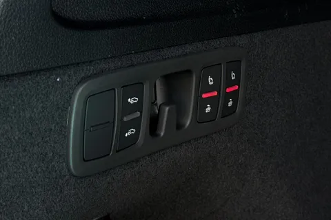 Audi Q7 3.0 TDI V6 Black Edition Tiptronic quattro Euro 6 (s/s) 5dr Thumbnail #28