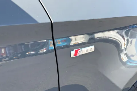 29 of 58 for Audi A3 1.5 TFSI CoD S line S Tronic Euro 6 (s/s) 4dr