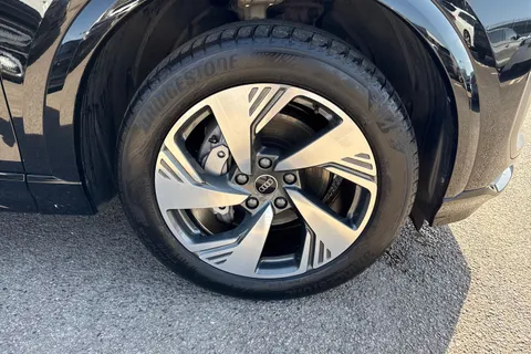 10 of 57 for Audi Q6 E-Tron Q6 SUV S line e-tron 185,00 kW