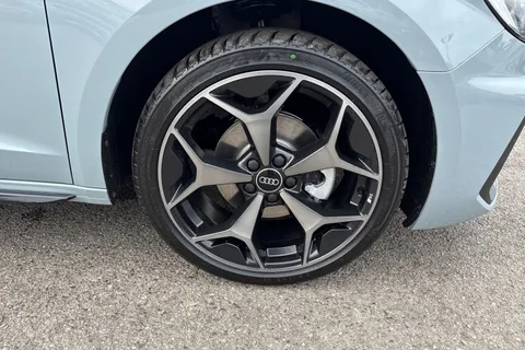 Audi A1 1.5 TFSI 35 Black Edition Sportback S Tronic Euro 6 (s/s) 5dr Thumbnail #10