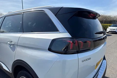 AE71ZZP PEUGEOT 5008 1.2 PureTech GT Premium EAT Euro 6 (s/s) 5dr Thumbnail #31