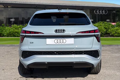  Audi Q3 1.5 TFSI S line Sportback S Tronic Euro 6 (s/s) 5dr Thumbnail #5