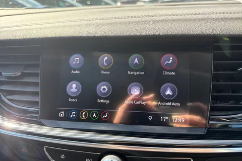 DY68ZRX Vauxhall Insignia 1.6i Turbo Elite Nav Grand Sport Euro 6 (s/s) 5dr Thumbnail #32