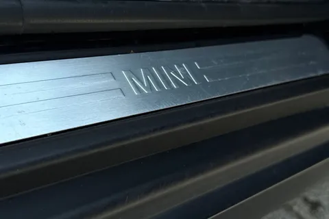 SA19KYO Mini Clubman 1.5 Cooper Exclusive Euro 6 (s/s) 6dr Thumbnail #29