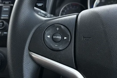 30 of 42 for Honda Jazz 1.3 i-VTEC S Euro 6 (s/s) 5dr