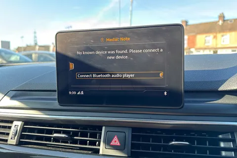 32 of 47 for Audi A4 2.0 TFSI 35 Black Edition S Tronic Euro 6 (s/s) 4dr