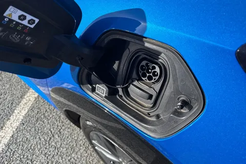 31 of 53 for PEUGEOT e-208 50kWh Allure Premium Auto 5dr