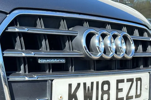 30 of 64 for Audi A6 Saloon 2.0 TDI S line S Tronic quattro Euro 6 (s/s) 4dr