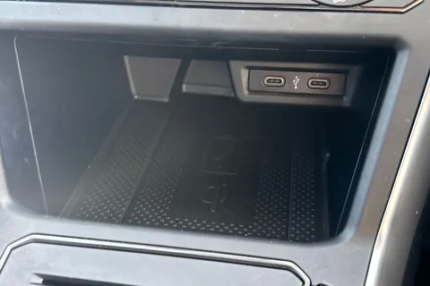 ML22NLU Volkswagen Polo 1.0 TSI Life 5dr **MOBILE PHONE PREP, PARKING SENSORS** Thumbnail #30