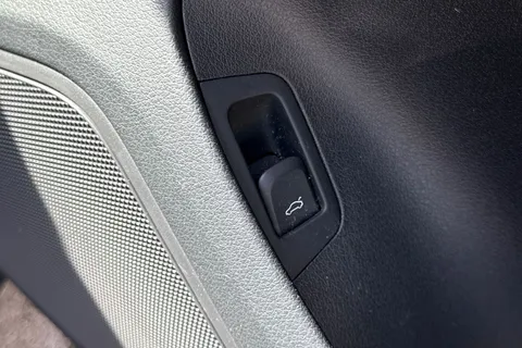 FA18XTE Audi Q3 2.0 TDI S line Edition Euro 6 (s/s) 5dr Thumbnail #31