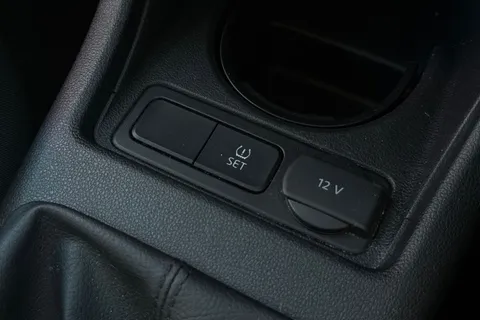 33 of 40 for Volkswagen Up! 1.0 Move up! Euro 6 (s/s) 5dr