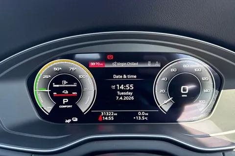 MH73UHU Audi Q5 Black Edition 50 TFSI e quattro 299 PS S tronic Thumbnail #32