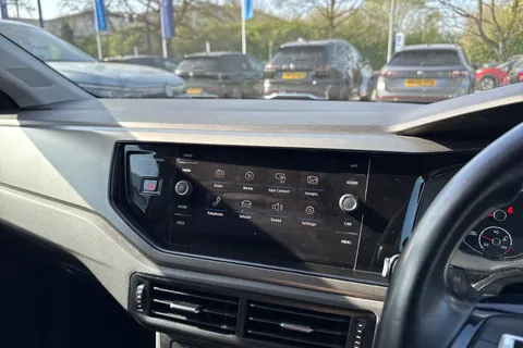 32 of 44 for Volkswagen Polo MK6 Hatchback 5Dr 1.0 65PS SE | Car-Net | App-Connect