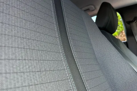 MT73FFA PEUGEOT 208 1.2 PureTech Allure Premium + Euro 6 (s/s) 5dr Thumbnail #31