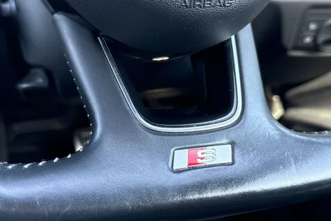 32 of 58 for Audi A3 1.5 TFSI CoD S line S Tronic Euro 6 (s/s) 4dr