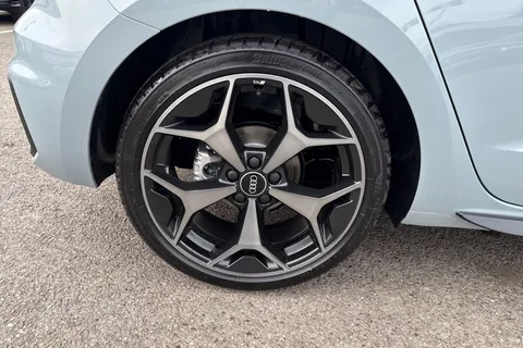 Audi A1 1.5 TFSI 35 Black Edition Sportback S Tronic Euro 6 (s/s) 5dr Thumbnail #13